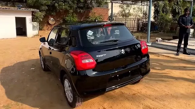 Maruti Suzuki Swift CNG — car rental in Jaipur, photo 1 of 2