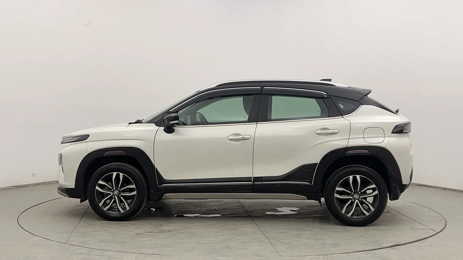 Toyota Urban Tiasor — car rental in Jaipur