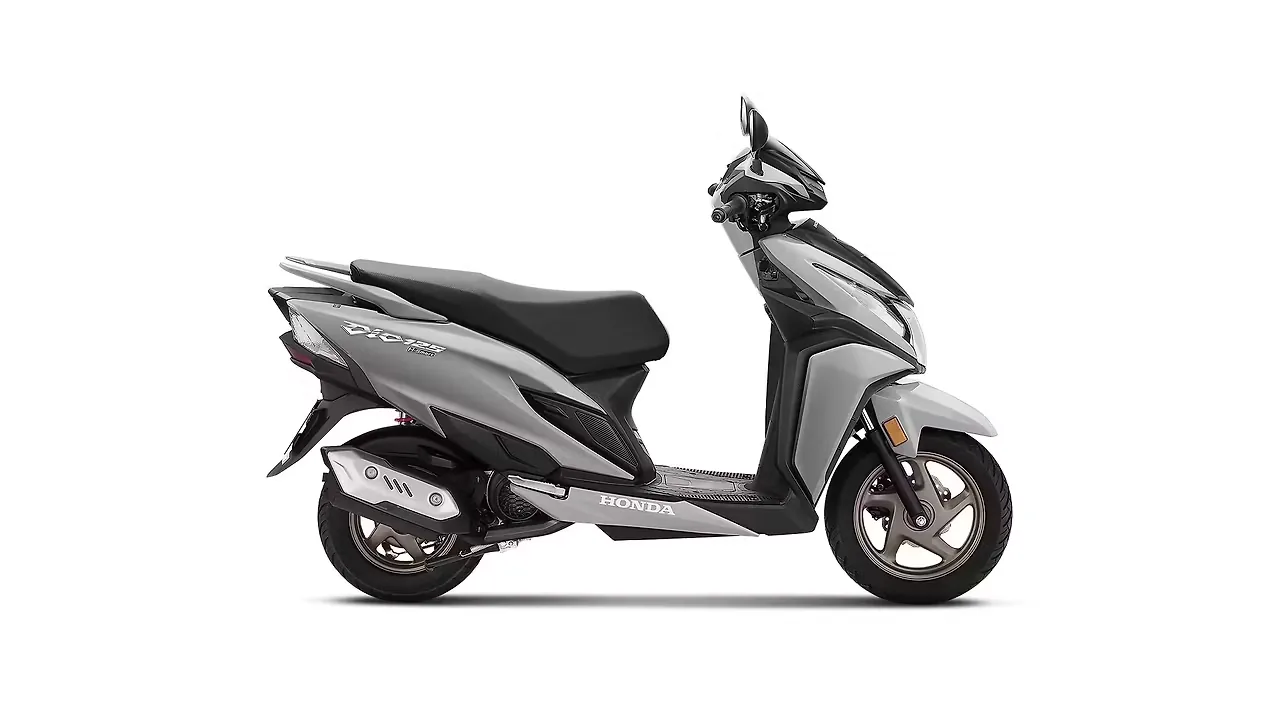 Honda Dio — bike rental in Jaipur